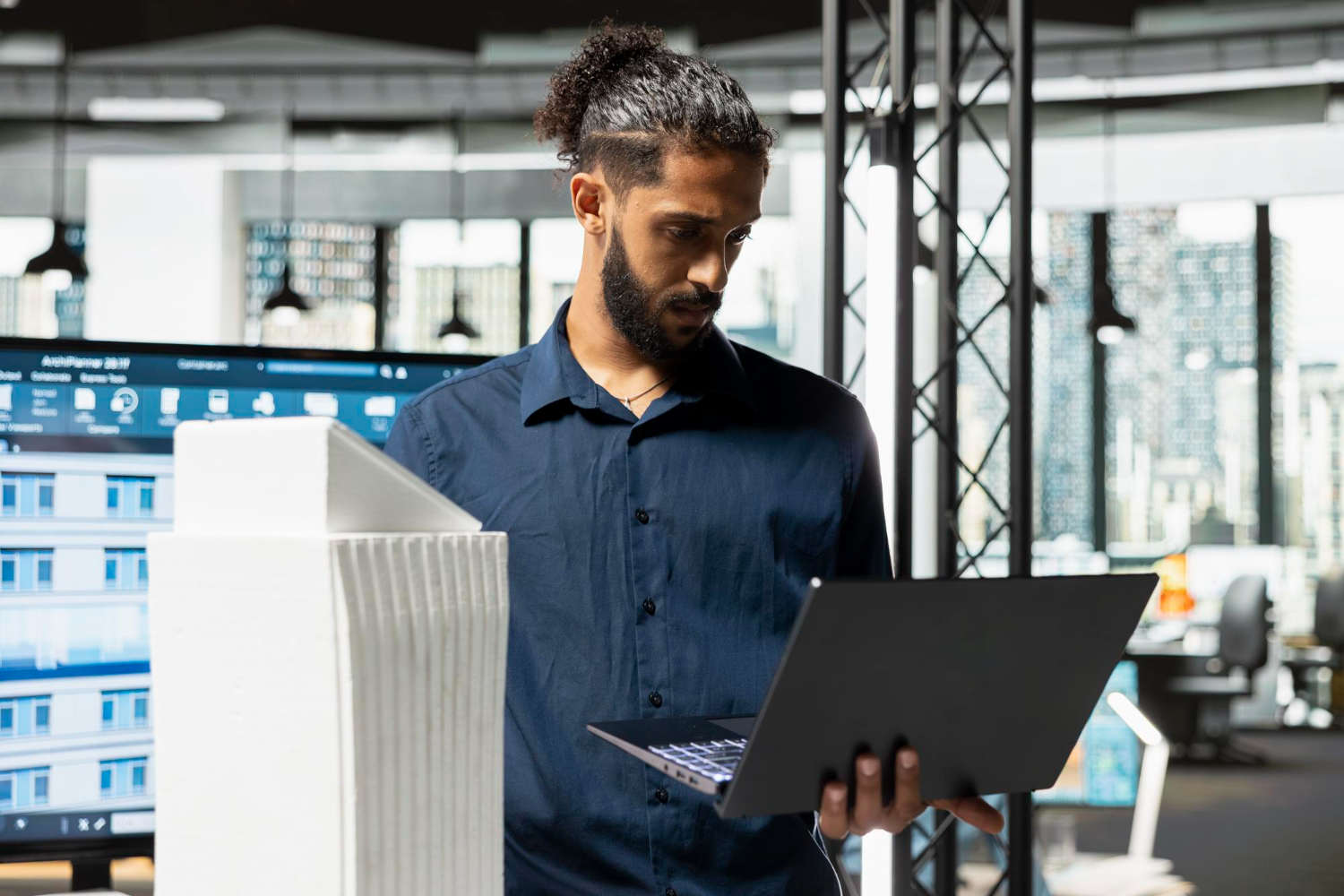 Connect the work across design, construction and asset operation